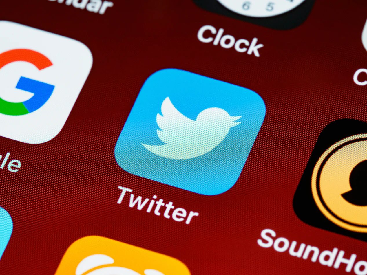 Twitter “Super Follow” feature gets users to pay for exclusive content